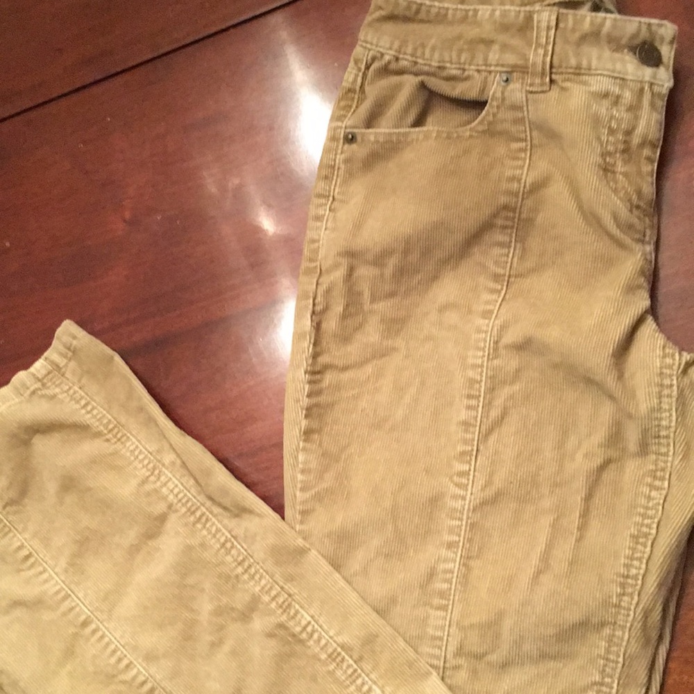 Size 6 Christie Fit NWOT Corduroy Tan